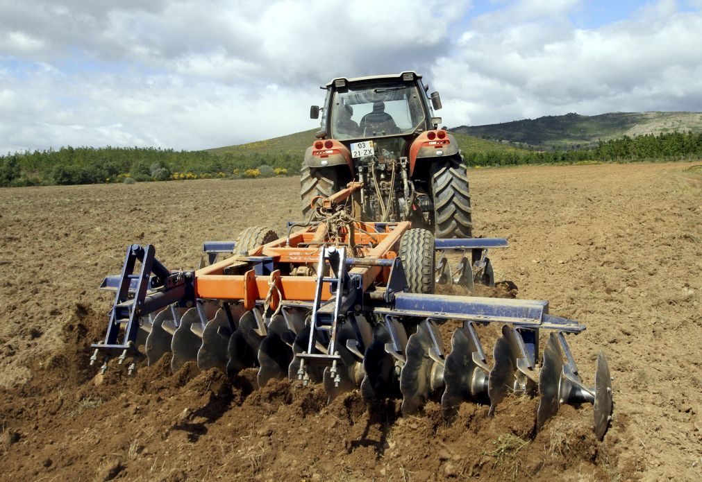 Agricultores vão contar com apoio excecional de 60 milhões em 2025