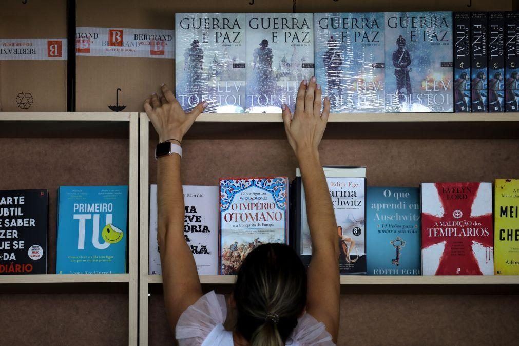 Feira do Livro do Porto abre hoje com 130 `stands´ e centenas de atividades