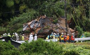 Quatro desaparecidos após deslizamento de terras no centro do Japão