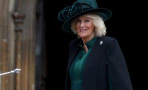 Camilla Parker Bowles - O pedido insólito da rainha após conhecer William em 1998