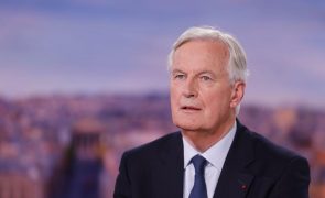 Novo PM francês Barnier promete que a sua política 