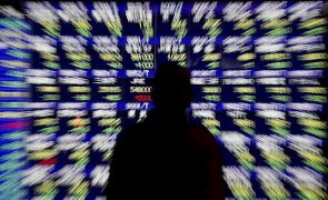 Bolsa de Tóquio fecha a perder 0,16%