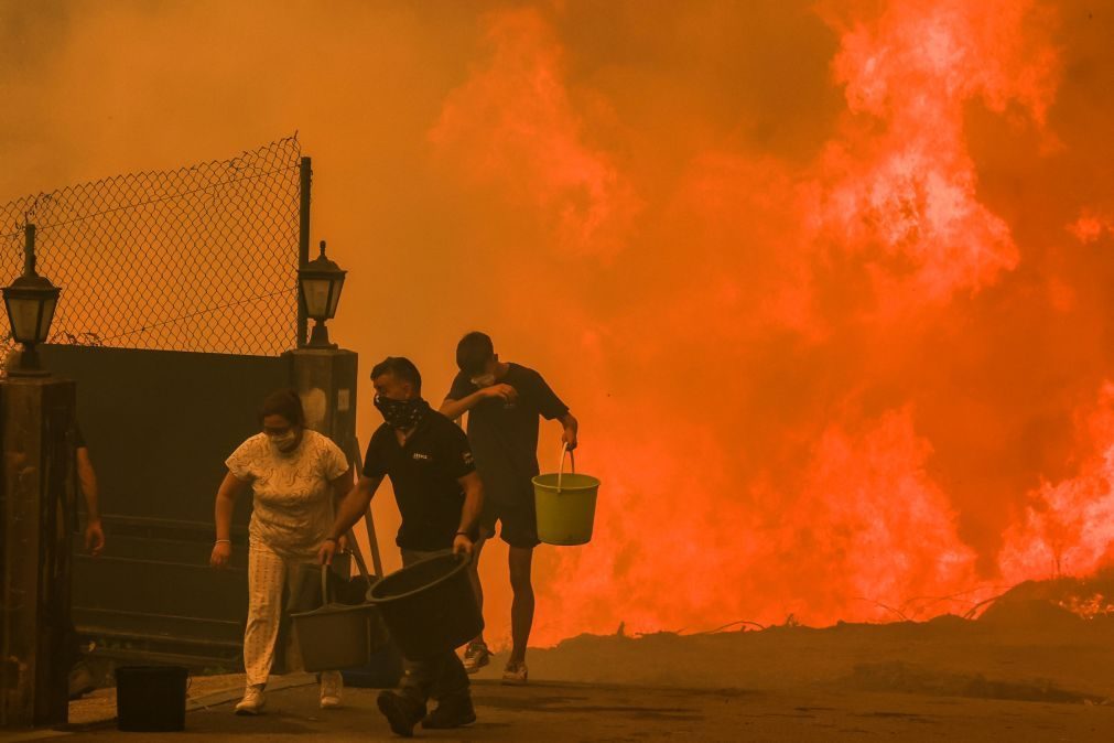 Cerca de 6.200 operacionais combatiam 172 fogos às 18:40