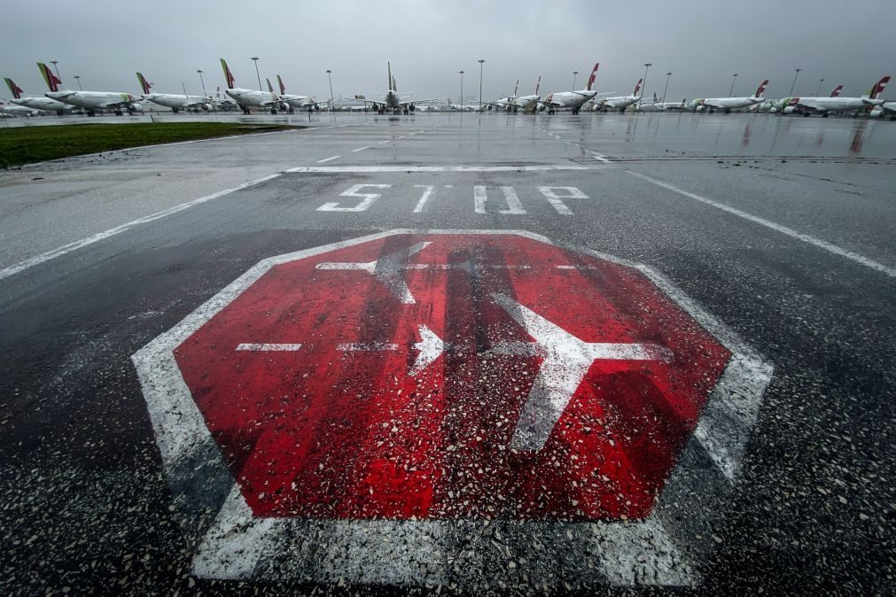 Cinco funcionários de empresa a operar no aeroporto de Lisboa detidos por tráfico de droga