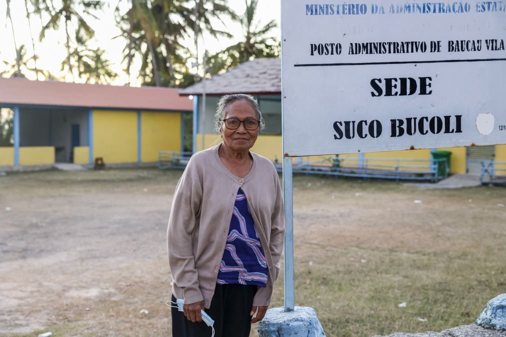 Chefe de suco em Timor-Leste há 18 anos, Teresa Reis garante paz com regulamento interno