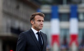 Macron diz estar determinado a prosseguir trabalho de reconciliação com Argélia