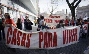 Casa Para Viver volta à rua porque crise na habitação está 