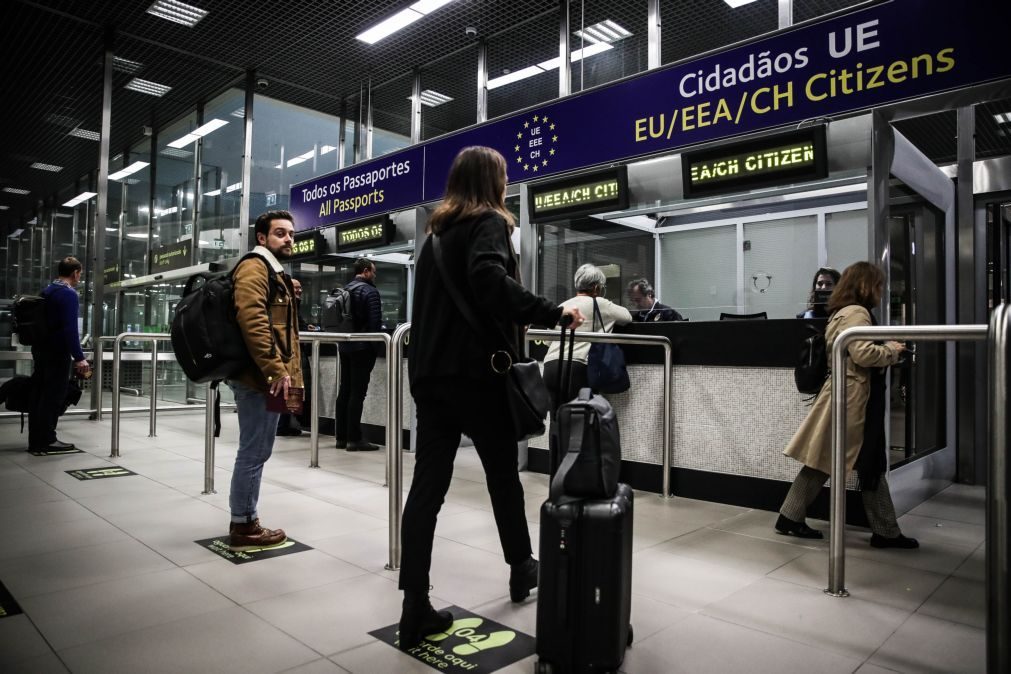 Cidadãos de fora do espaço Schengen que entrem em Portugal obrigados a recolha de dados biométricos