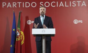 OE2025: Pedro Nuno propõe aumento extraordinário de pensões e exclusividade para médicos