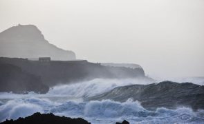 Furacão Isaac vai passar domingo a 600 quilómetros das ilhas ocidentais dos Açores