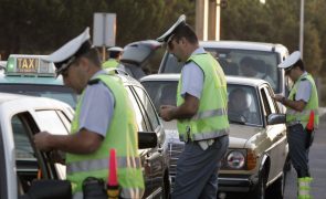 GNR realiza campanha sobre uso do telemóvel durante condução