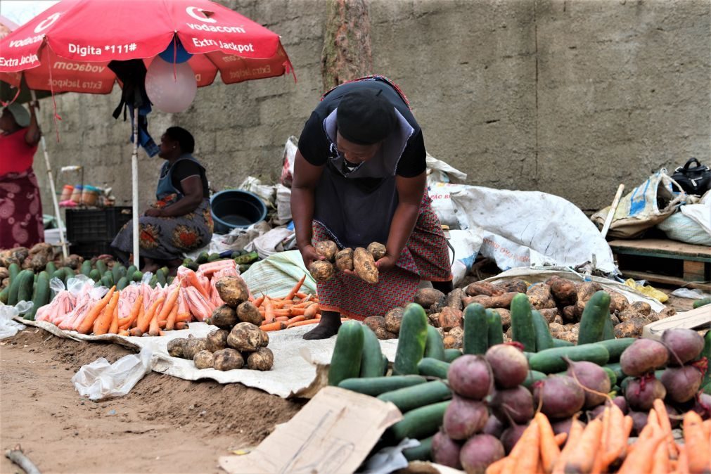 Preços em Moçambique subiram em setembro após quatro meses de deflação