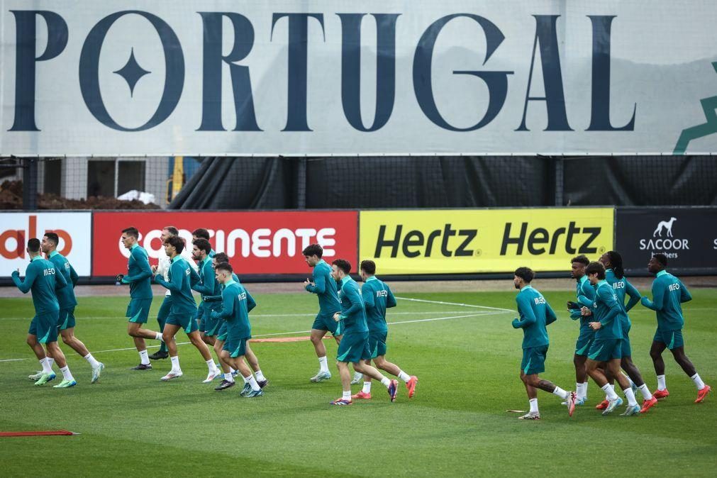 Portugal faz último treino antes da Polónia com todos os convocados