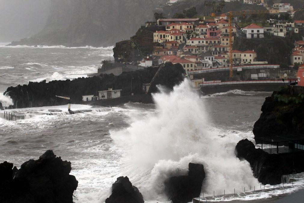 Capitania do Funchal emite aviso de agitação marítima forte para a Madeira