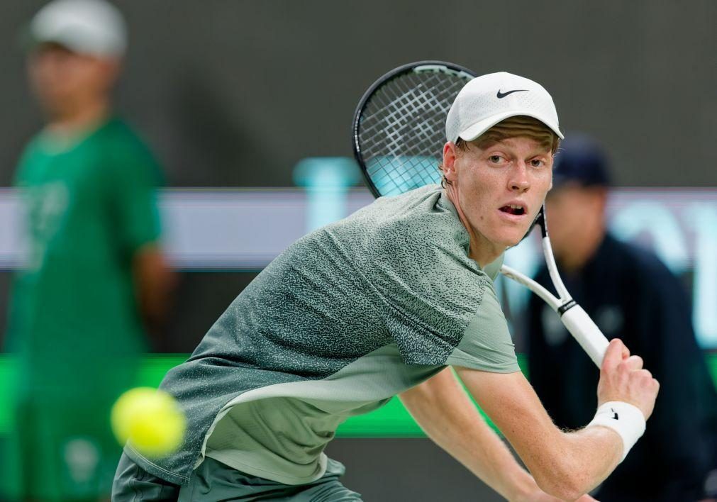 Sinner vai terminar o ano no topo do ranking ATP, após garantir final em Xangai