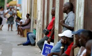 Pobreza absoluta cai de um terço para um quarto da população de Cabo Verde