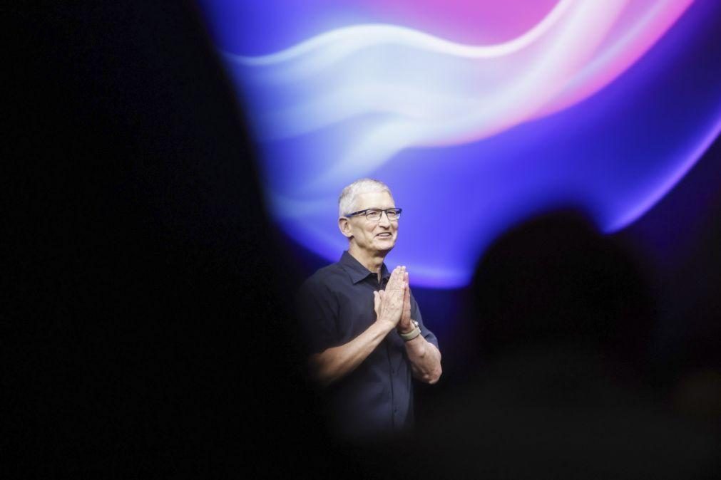 Tim Cook diz que Apple vai reforçar investimentos na China