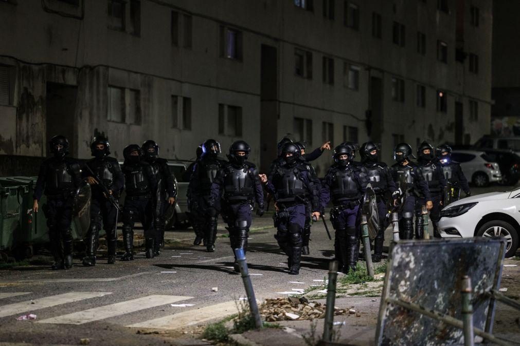 Dois polícias e dois civis feridos nos distúrbios desta noite na região de Lisboa