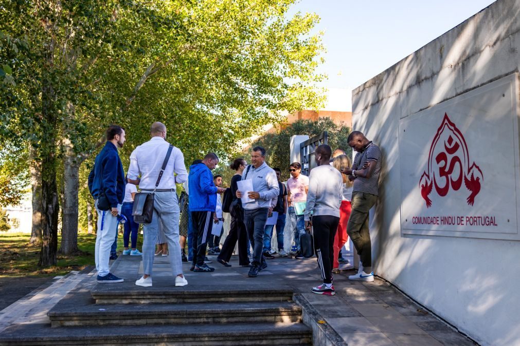 Governo recusa repor manifestações de interesse para regularizar imigrantes