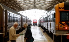 Greve na CP suprimiu 142 comboios até às 19:00 sobretudo em Lisboa