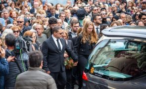 Marco Paulo Lágrimas e emoção no cortejo fúnebre (vídeo)