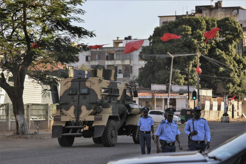 Moçambique/Eleições: Cinco feridos a tiro após polícia dispersar manifestantes pró-Mondlane