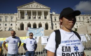 Técnicos de Emergência Pré-Hospitalar prometem só parar greve após proposta do Governo