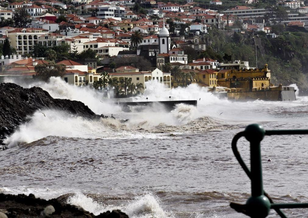 Capitania do Funchal emite aviso de vento forte para a Madeira