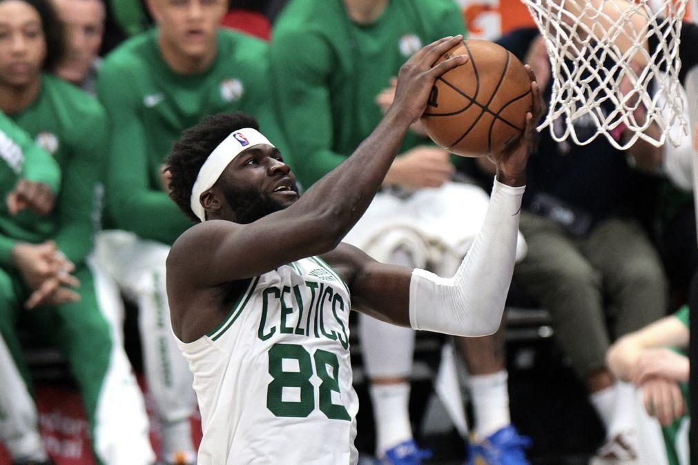 Neemias Queta é titular e marca 10 pontos na vitória dos Boston Celtics