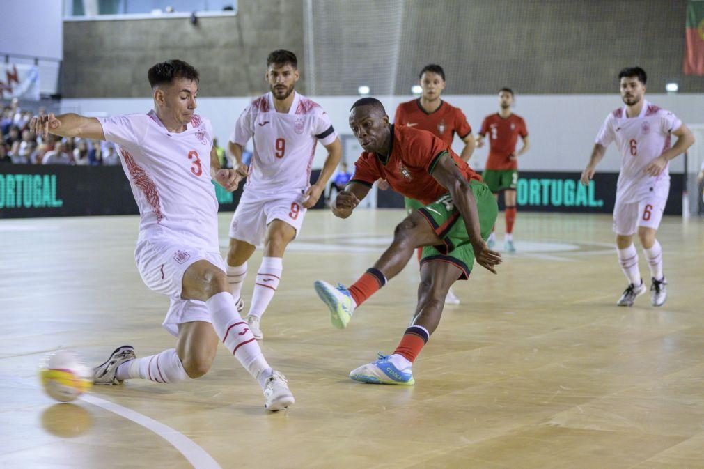 Seleção portuguesa de futsal perde com a Espanha em jogo particular em Sines