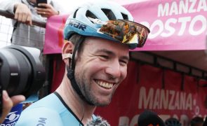 Ciclista britânico Mark Cavendish confirma fim da carreira profissional