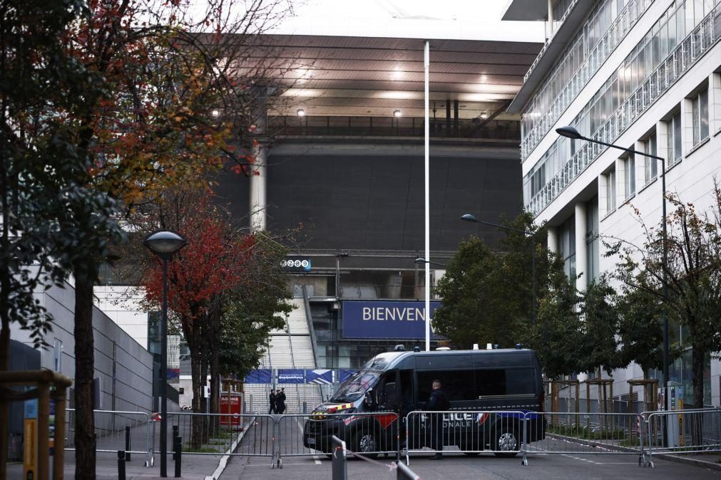 Manifestação em Paris contra o jogo de futebol entre França e Israel