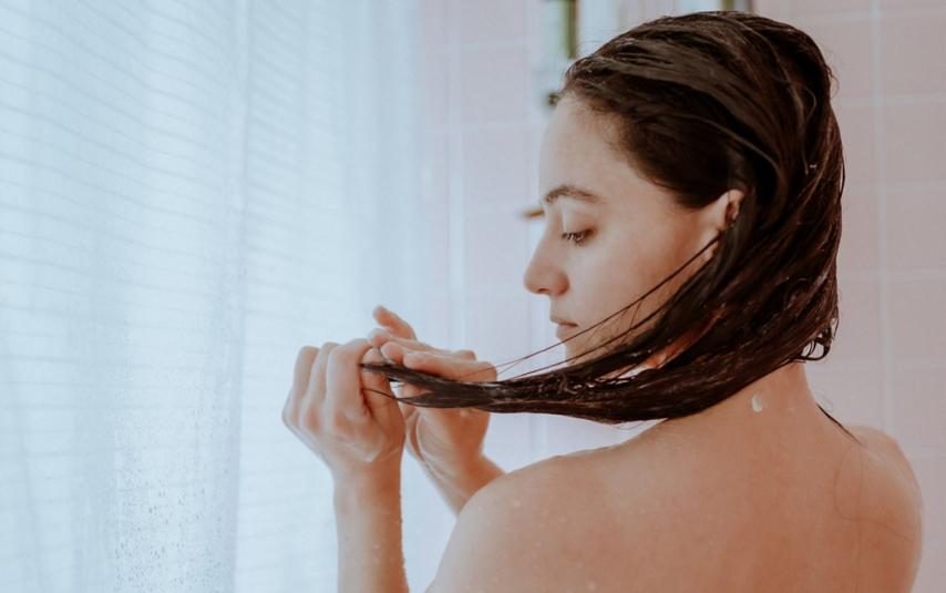 Descubra o segredo para um cabelo bonito e volumoso: Este champô faz maravilhas