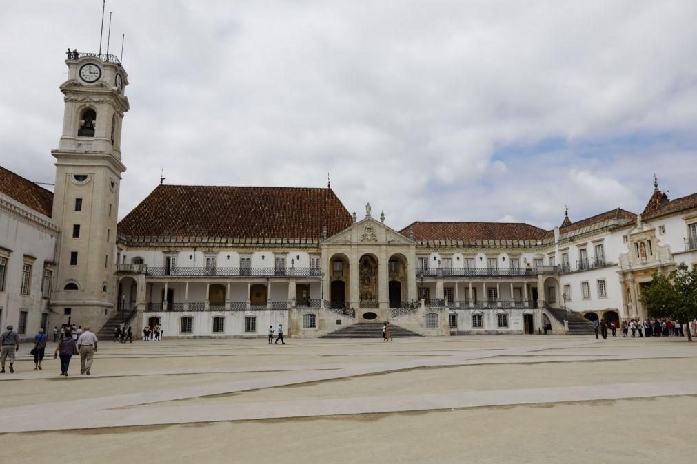 Universidade de Coimbra quer transformar maternidade em residência de estudantes