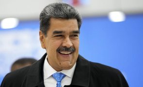 Presidente da Venezuela vai condecorar funcionários sancionados por EUA