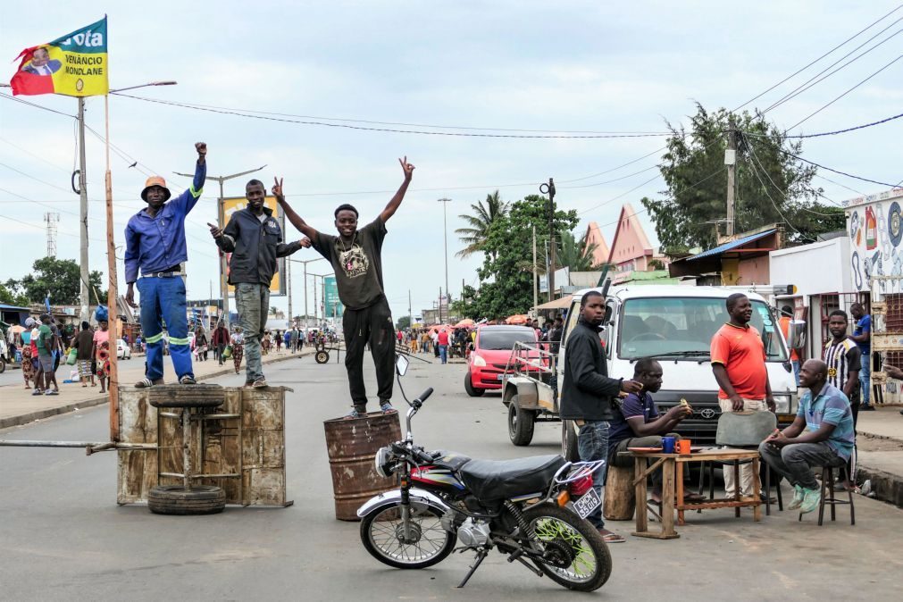 Hino entoado de novo nas ruas de Maputo para pedir justiça eleitoral