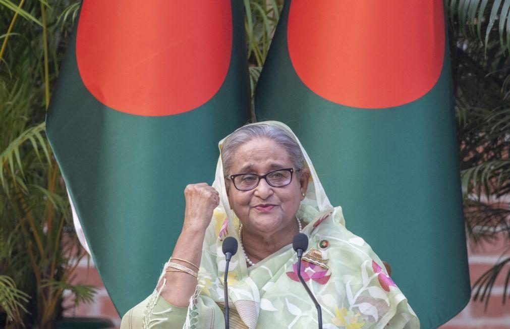 Bangladesh pede julgamento de ex-primeira-ministra Sheikh Hasina no TPI