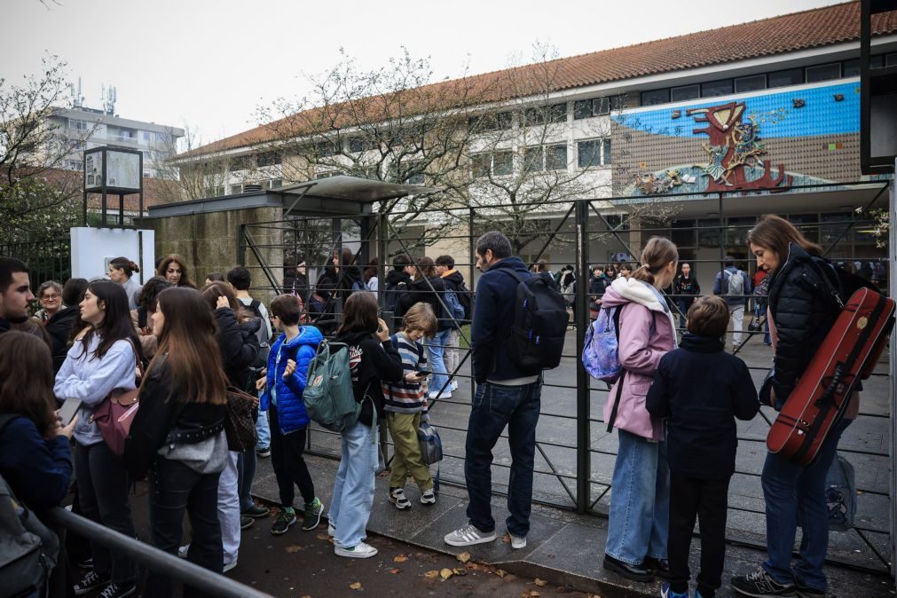 Adesão à greve da função pública ronda os 60%