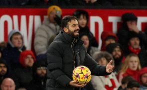 Espírito Santo impõe a Amorim segunda derrota na Premier League