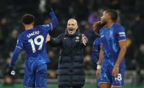 Chelsea vira 0-2 na casa do Tottenham e isola-se na vice-liderança em Inglaterra