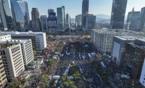 Polícia da Coreia do Sul espera 200 mil manifestantes contra Presidente em Seul