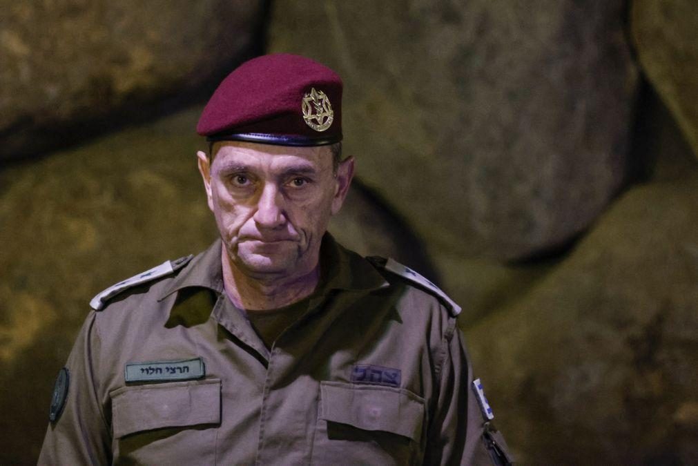 Ataques contra a Síria defendem