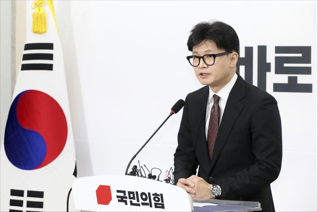 Líder do partido no poder na Coreia do Sul anuncia demissão