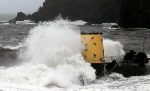 Capitania do Funchal prolonga aviso de vento forte para a orla marítima da Madeira