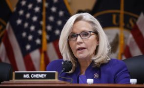 Republicanos querem processar ex-correlegionária Liz Cheney por investigar Trump