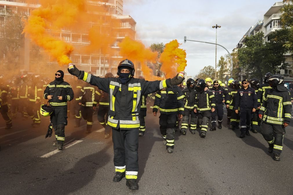 Bombeiros sapadores agendam manifestação nacional e greve a 15 de janeiro