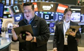 Wall Street segue sem rumo definido num contexto de incerteza