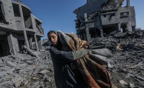 Quase 1 milhão de palestinianos deslocados precisa de abrigos e roupas de inverno