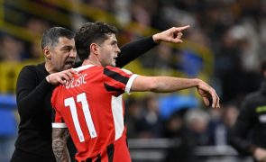 Sérgio Conceição conduz AC Milan à final da Supertaça de Itália na estreia