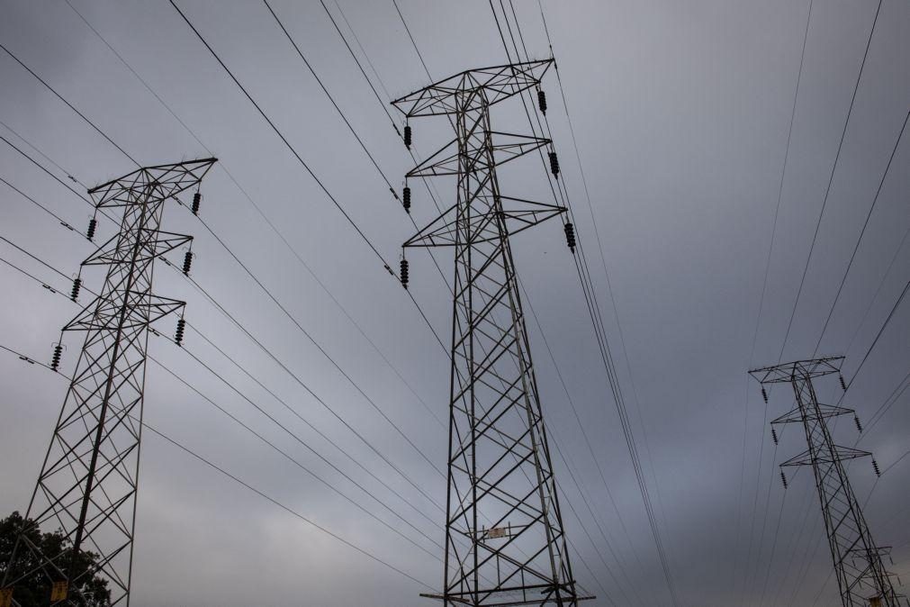 Apagão deixa sem luz elétrica 11 províncias angolanas, incluindo Luanda